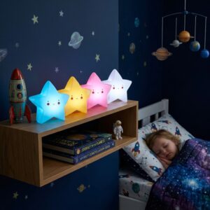 Collection de mini veilleuses étoiles colorées et souriantes - Rituel Dodo.