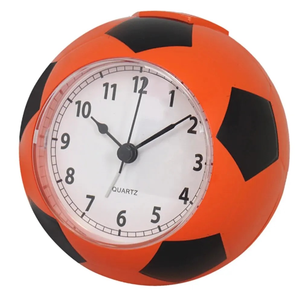 Réveil enfant en forme de ballon de foot noir et blanc silencieux - Rituel Dodo.